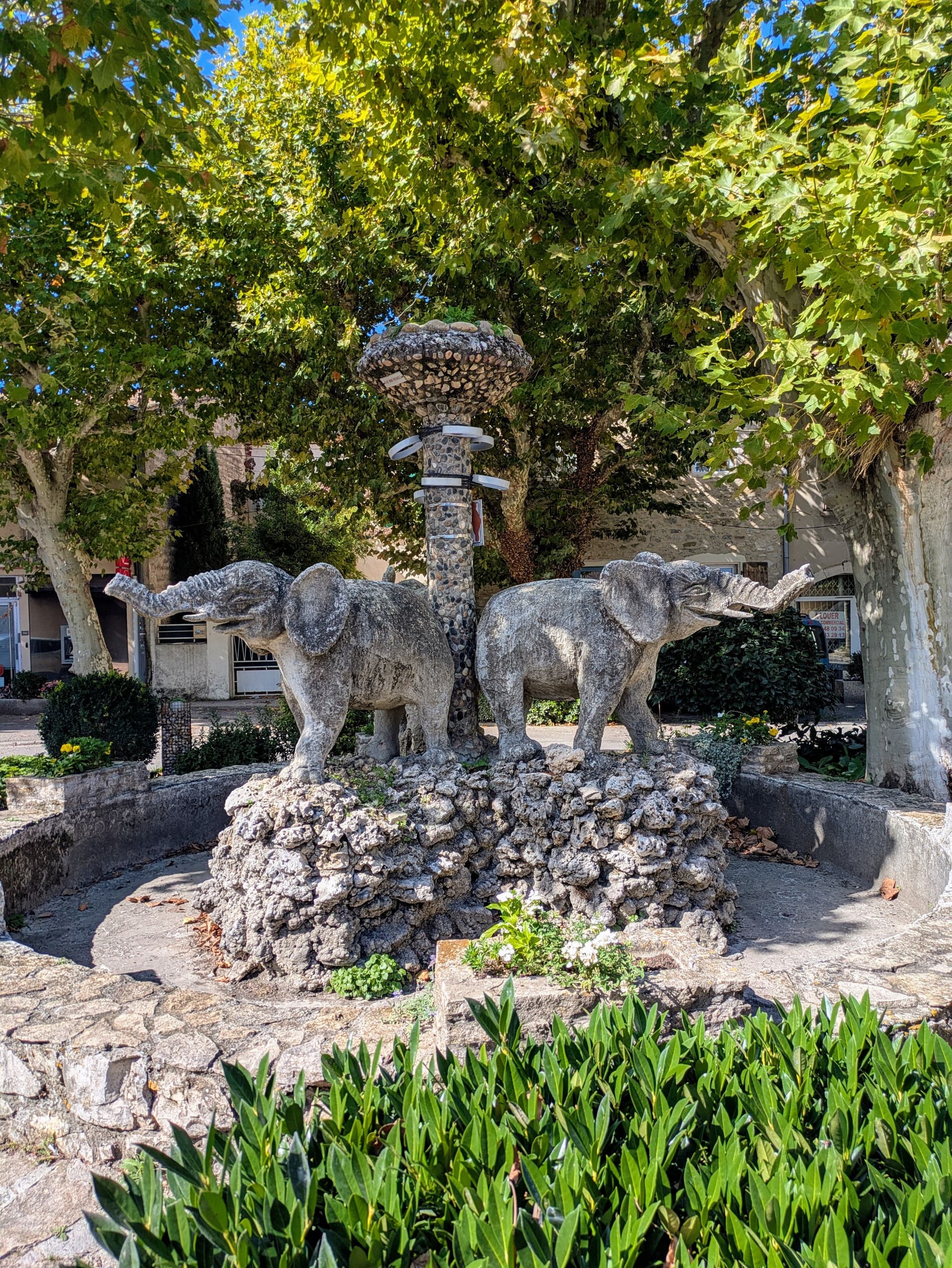 Fontaine aux éléphants