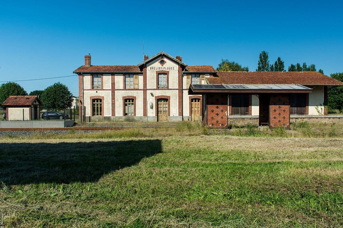Gare de Brélidy 