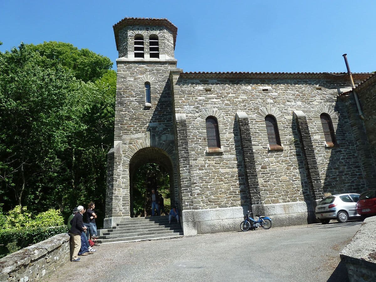 L'église Notre Dame de la Nativité à Lespinassière