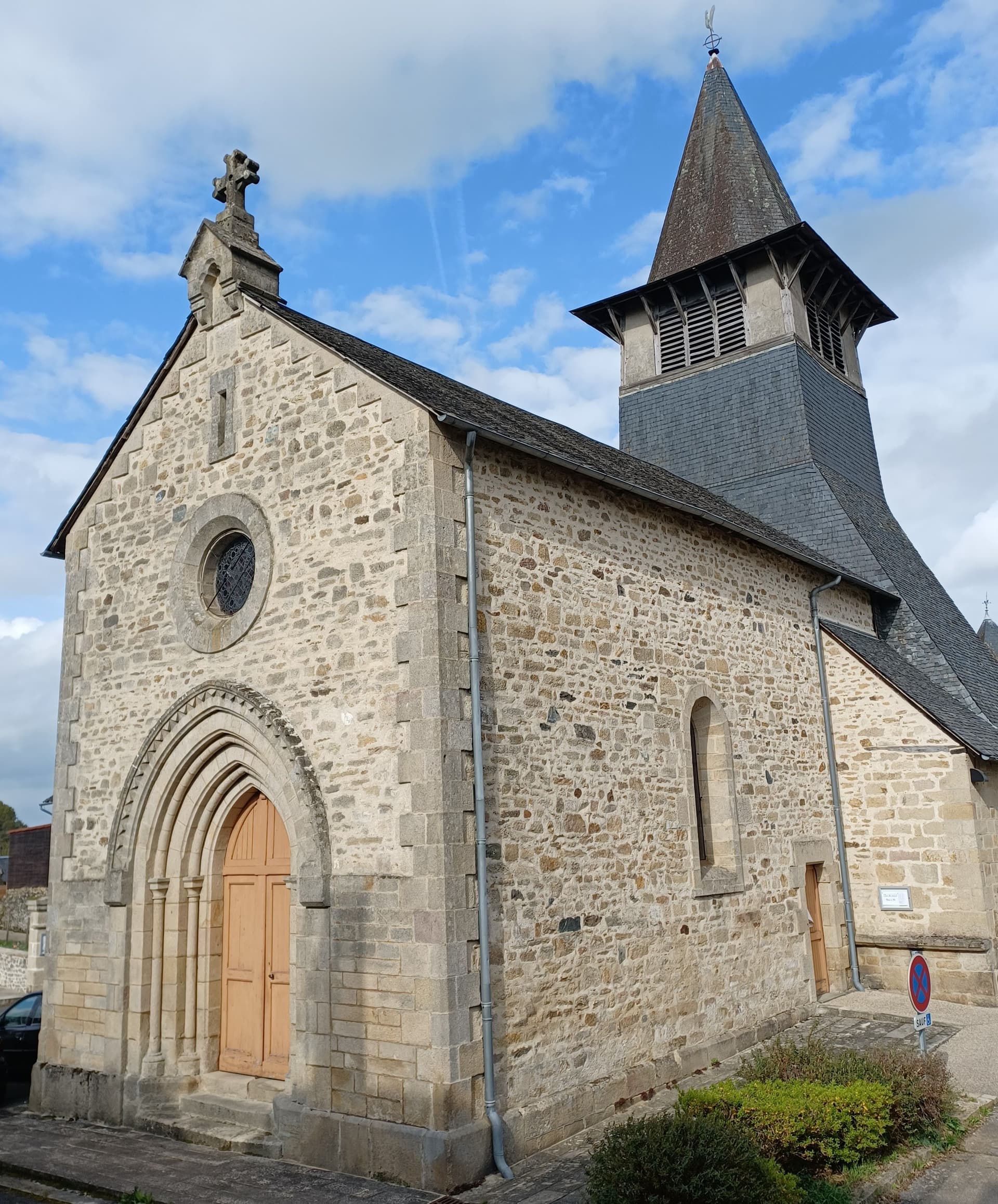 Église Saint-Martin du Lonzac