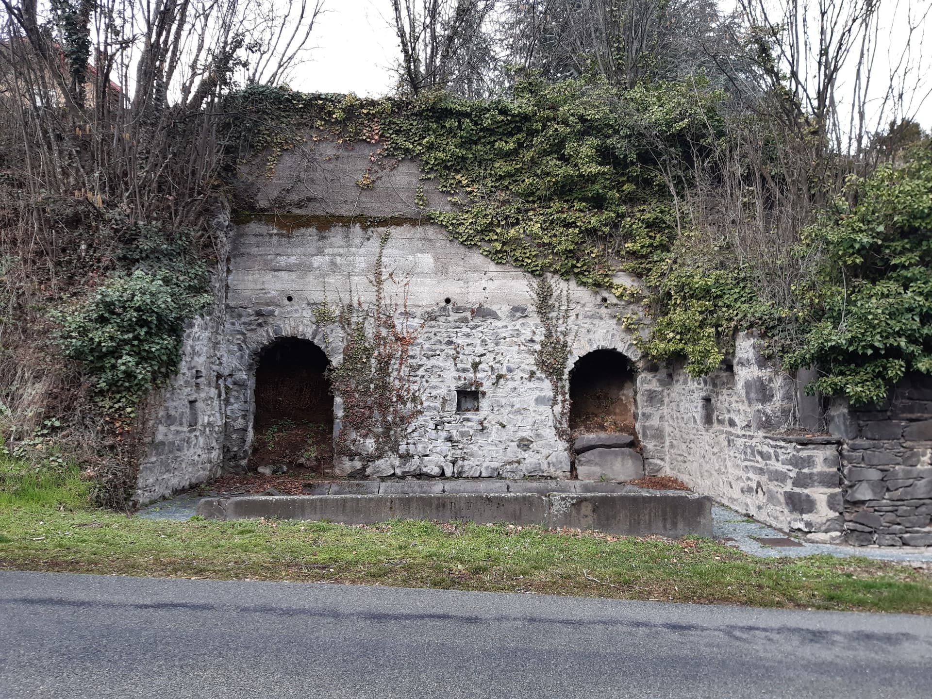Lavoir du Lac à Volvic