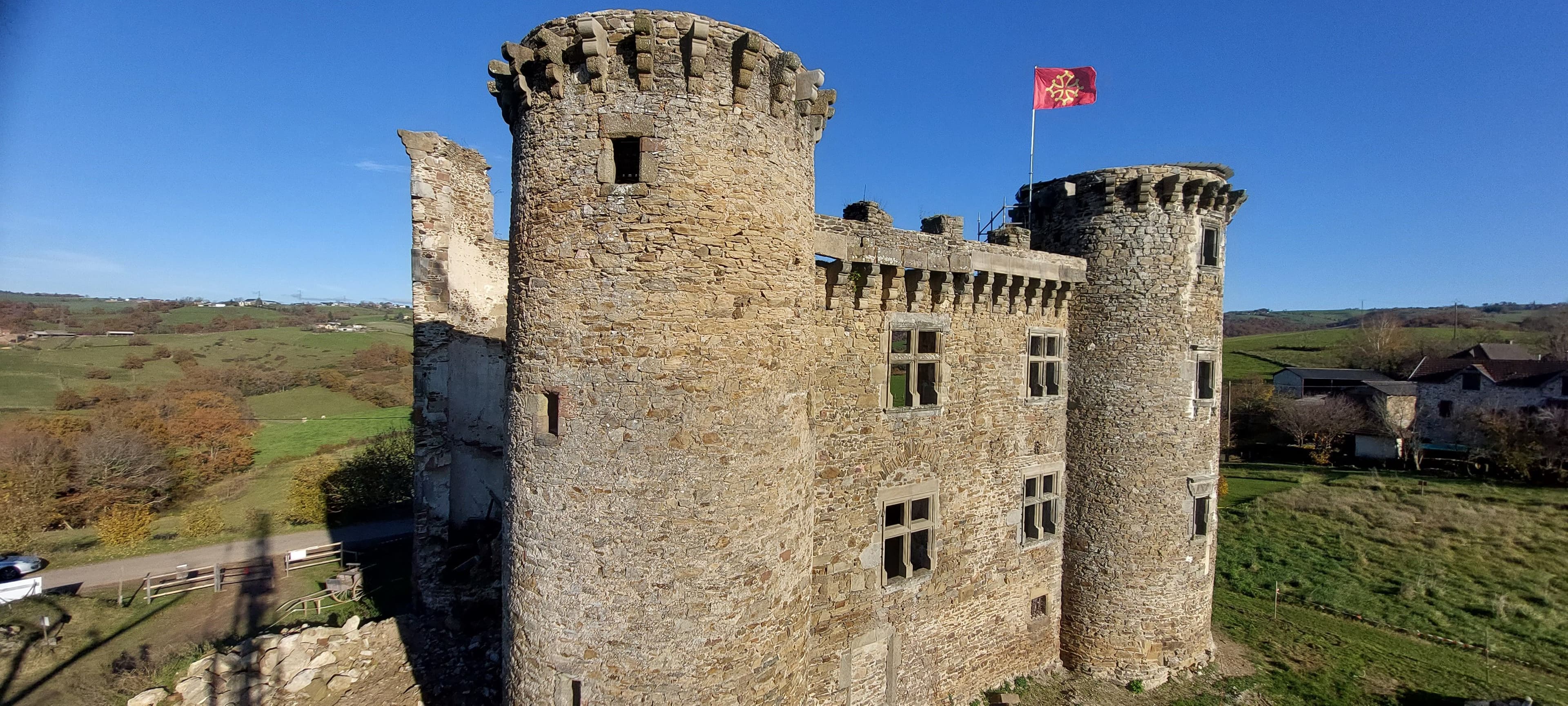 Château de Pagax à Flagnac