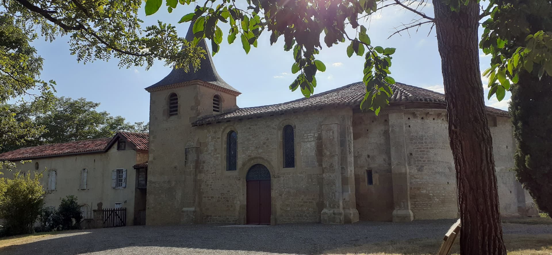 Eglise St-Ausit à Lasserrade
