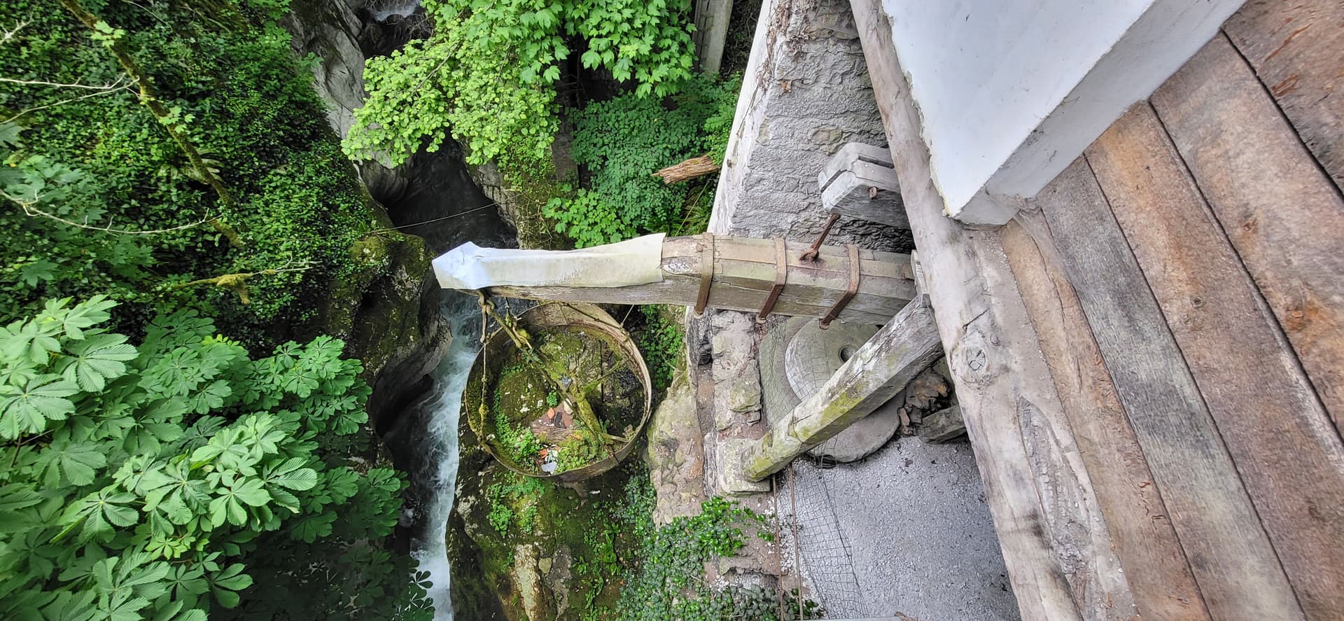 Pressoir des Gorges du Sierroz