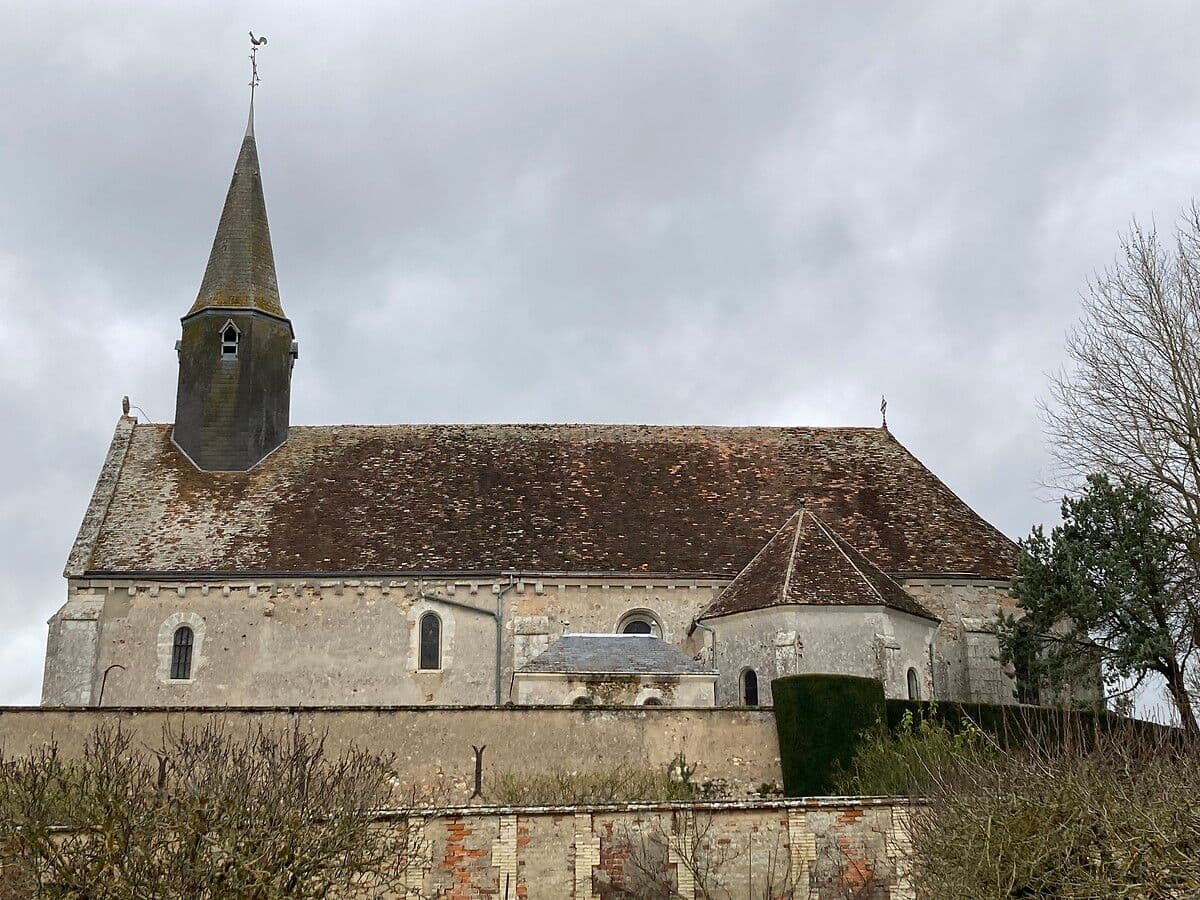 Eglise Saint-Pierre à Moléans