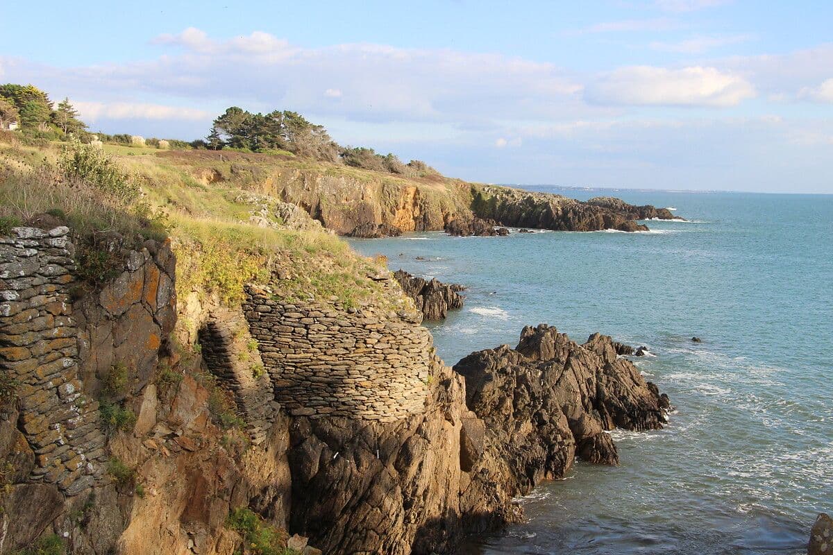 Mur de séchoir à goémon à Clohars-Carnoët
