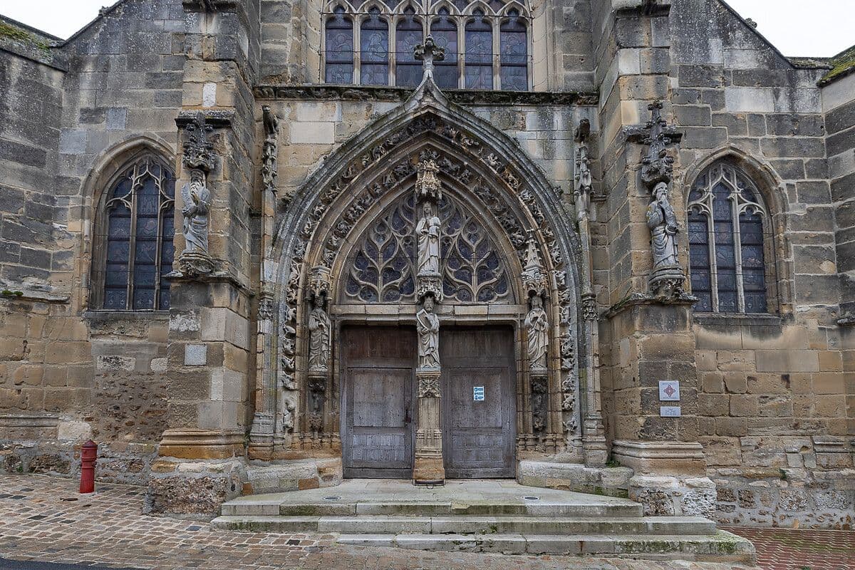 Vierge à l'Enfant de l'église d'Avenay Val d'Or