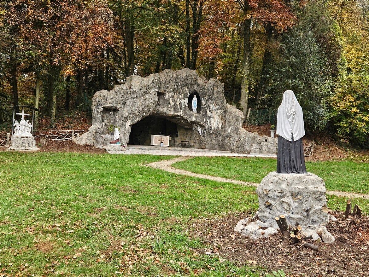 Grotte de Lourdes d'Iges à Glaire