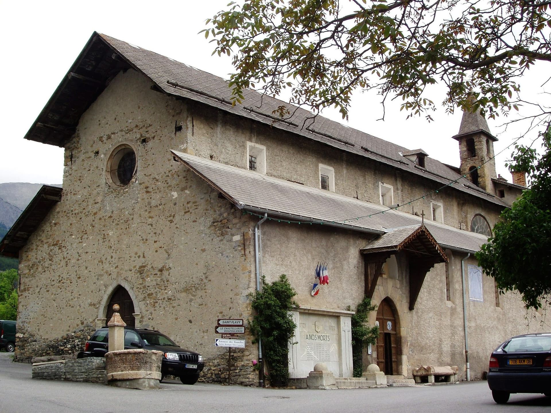 Eglise Saint Etienne à Faucon de Barcelonnette