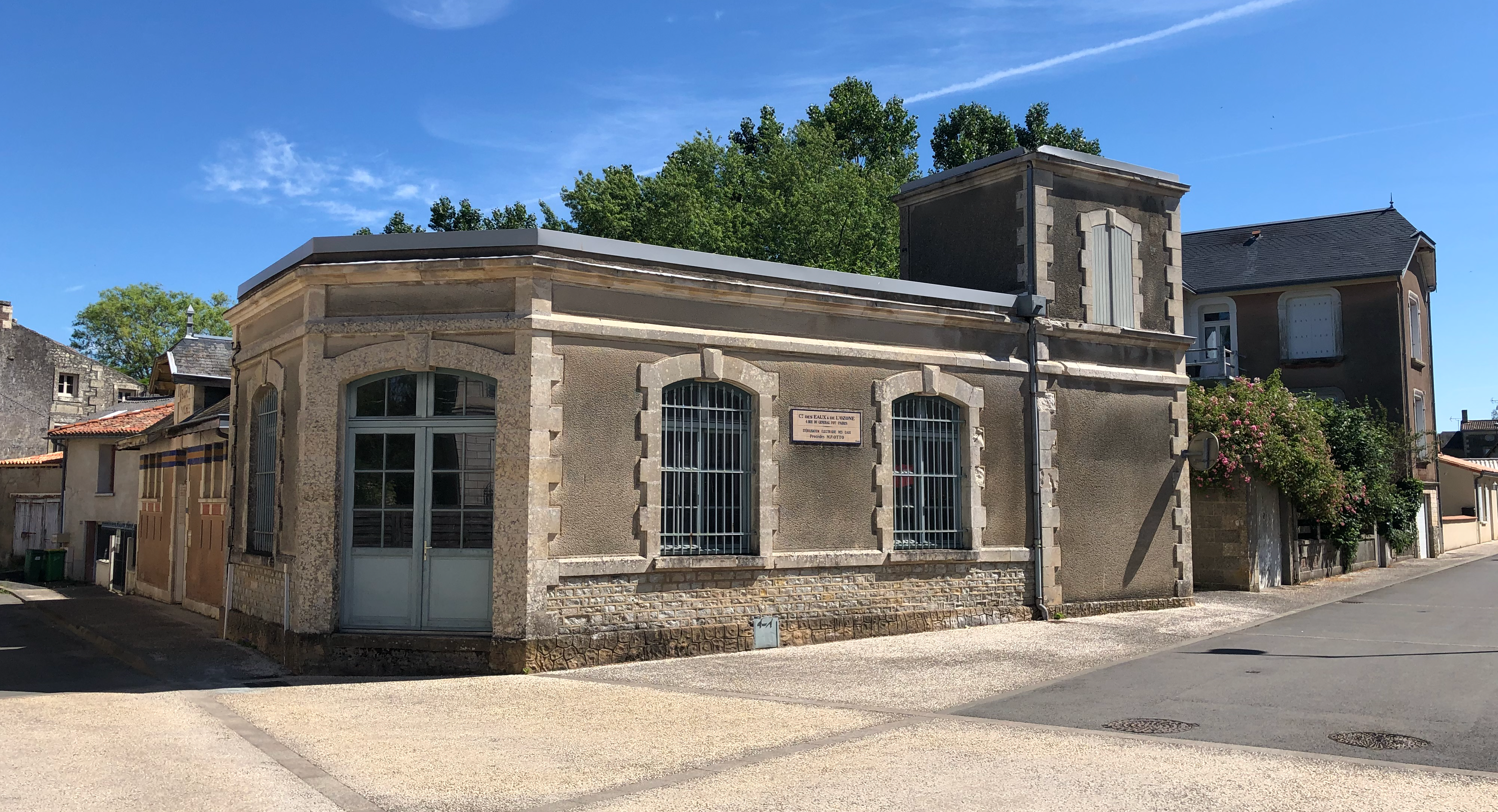 Bains-douches de Coulonges-sur-l'Autize
