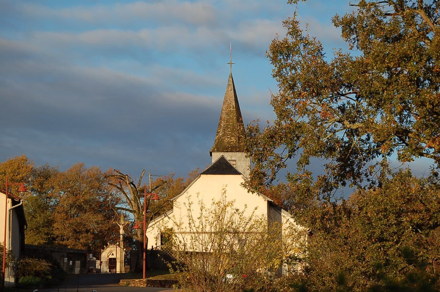 Église Sainte Marie-Madeleine à Castera-Lou