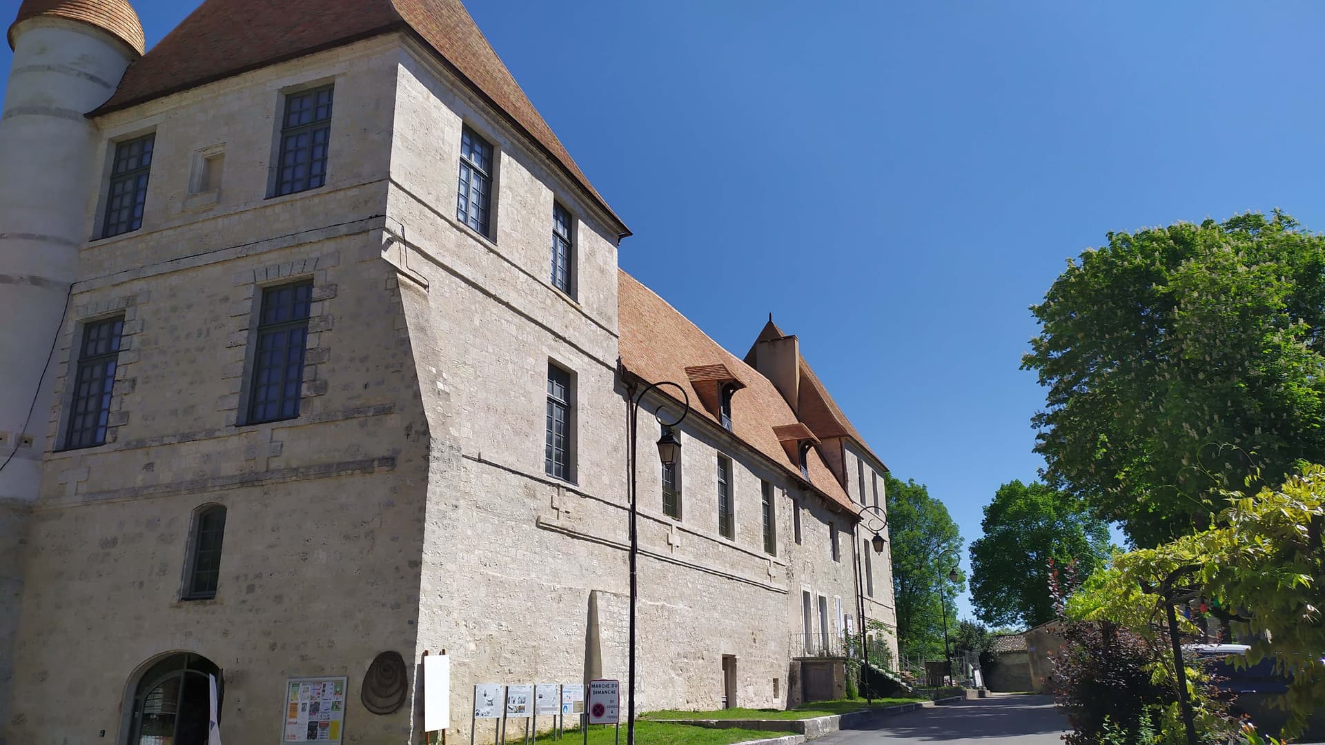 Palais des Évêques à Issigeac