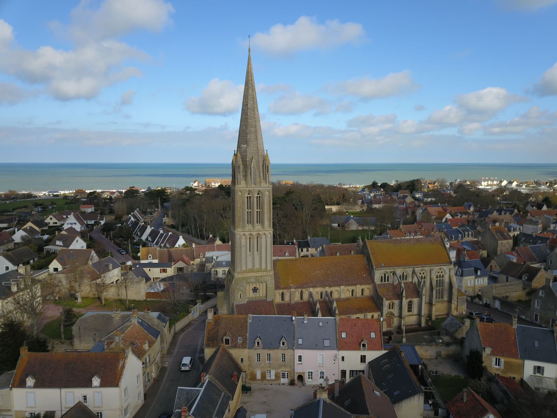 L'église Notre-Dame de Bernières-sur-Mer