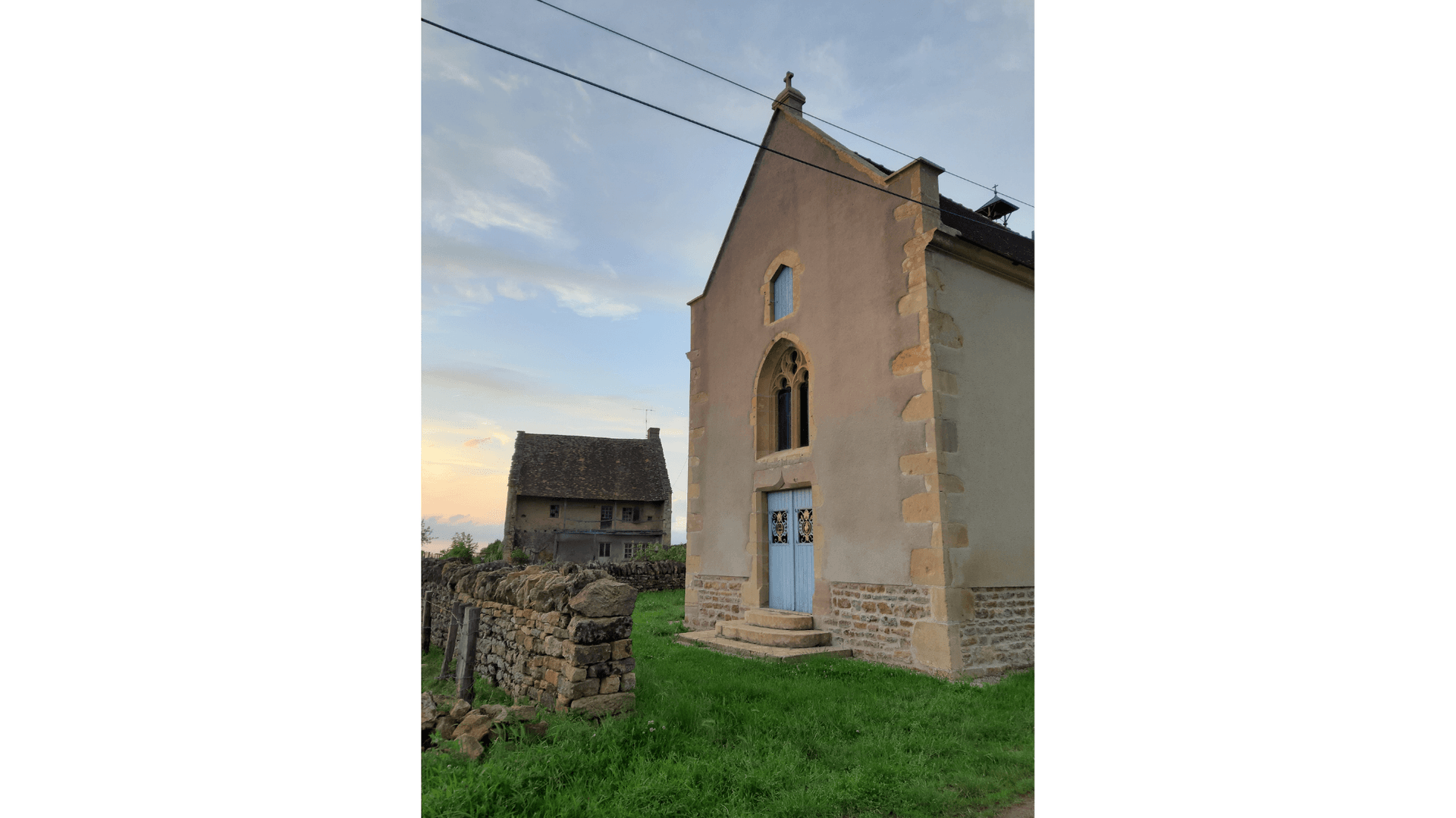 Chapelle à Saint-Julien-de-Civry