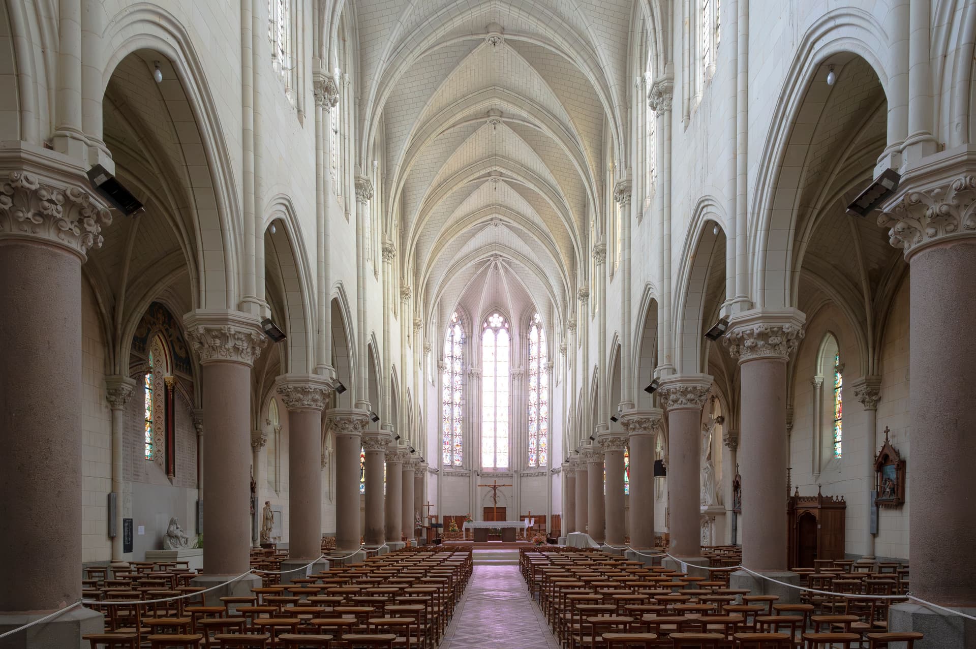 Eglise Saint-Symphorien de Montjean-sur-Loire