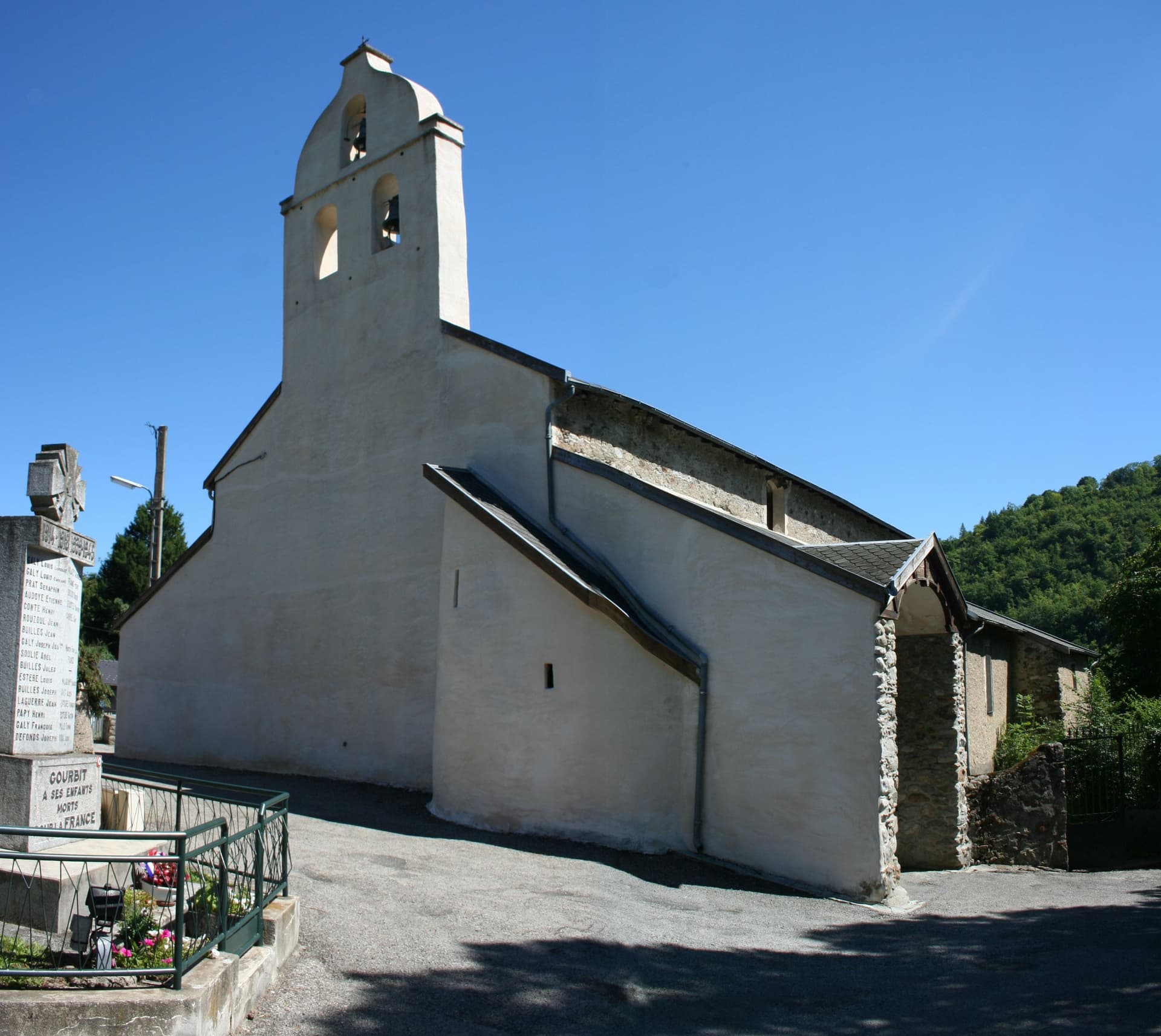 EGLISE DE LA SAINTE-TRINITE - GOURBIT