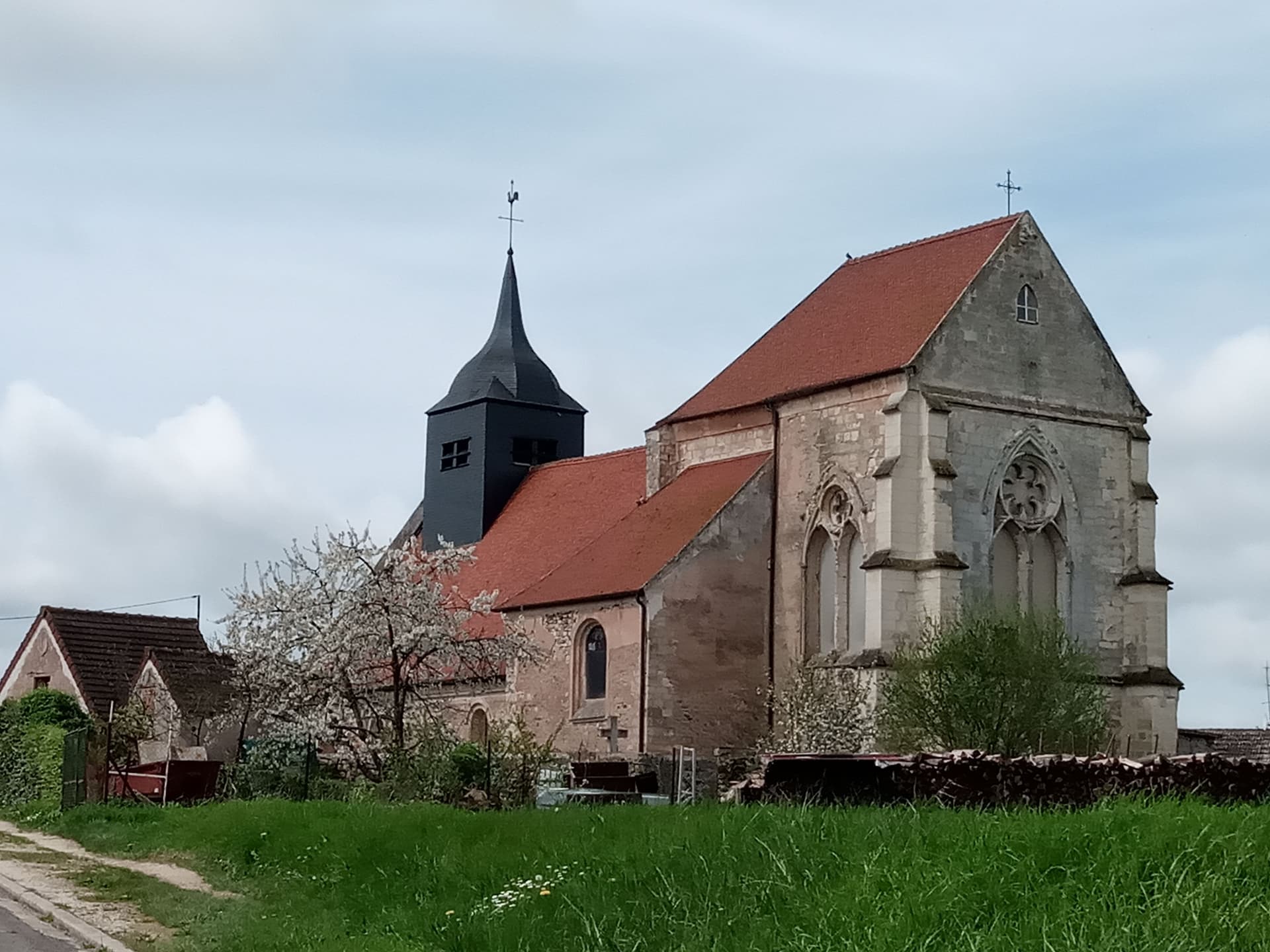 Les baies de l'église de Fresnes-en-Tardenois