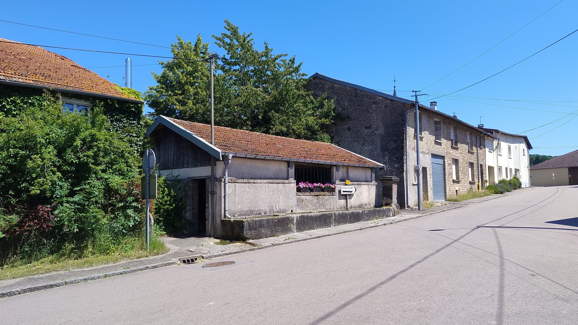 Lavoir communal de Domjulien 