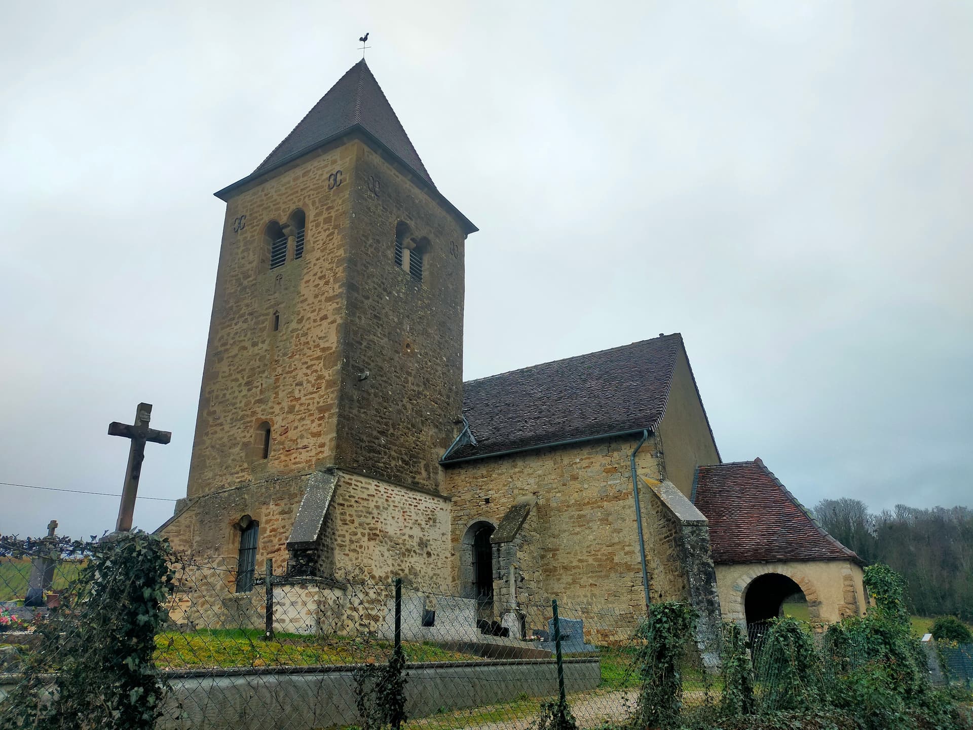 Eglise de Mathenay
