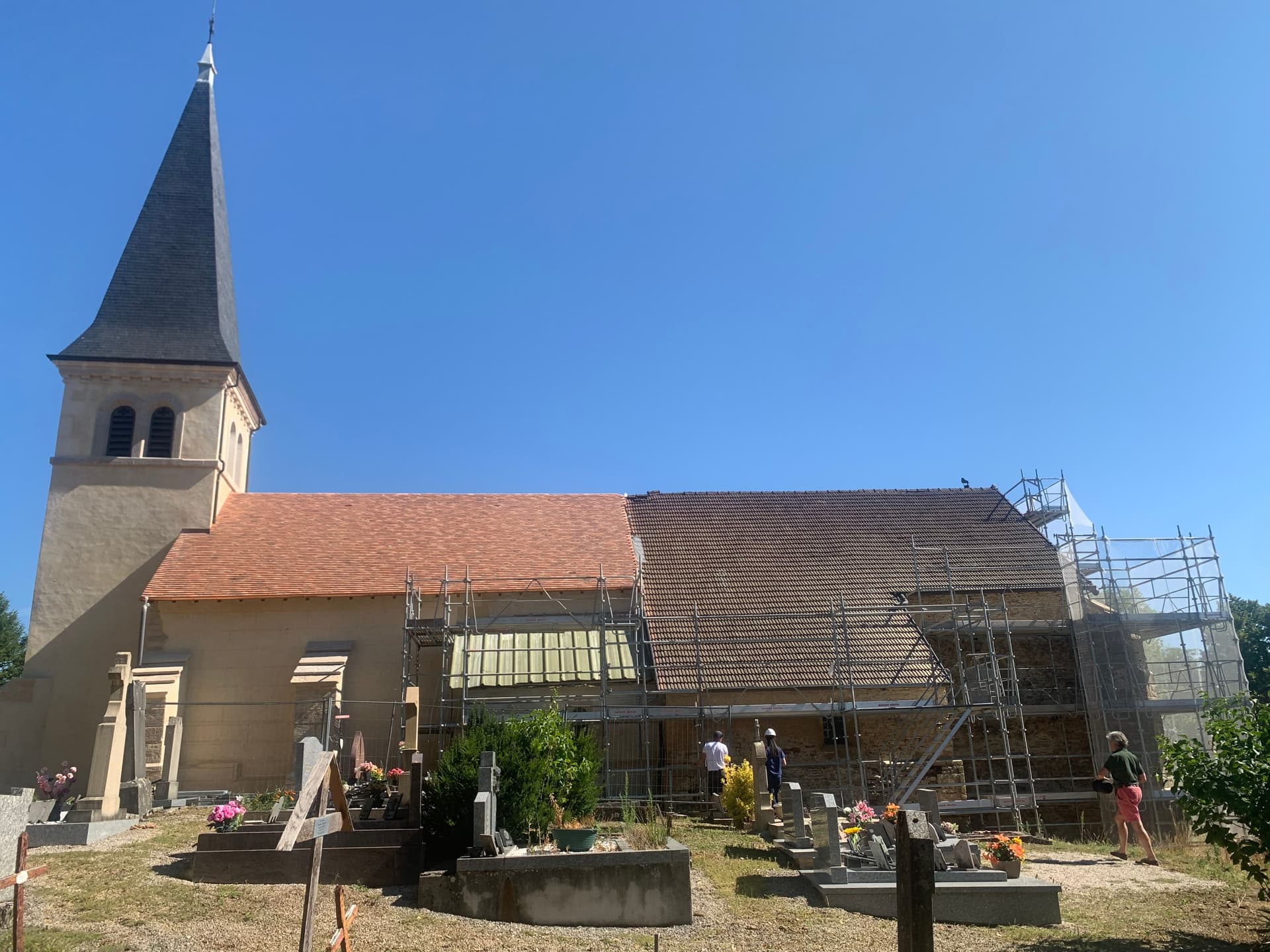 Eglise de Châtel à Gizia