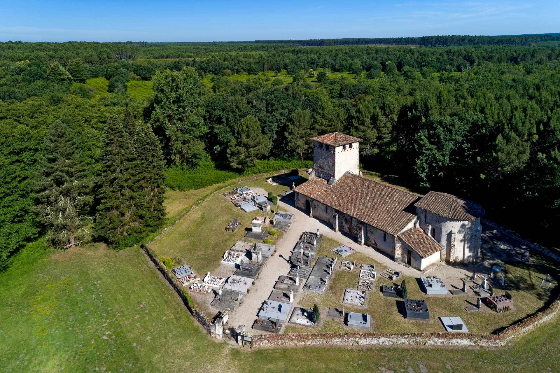 Eglise Saint-Pierre de Mons Belin-Beliet