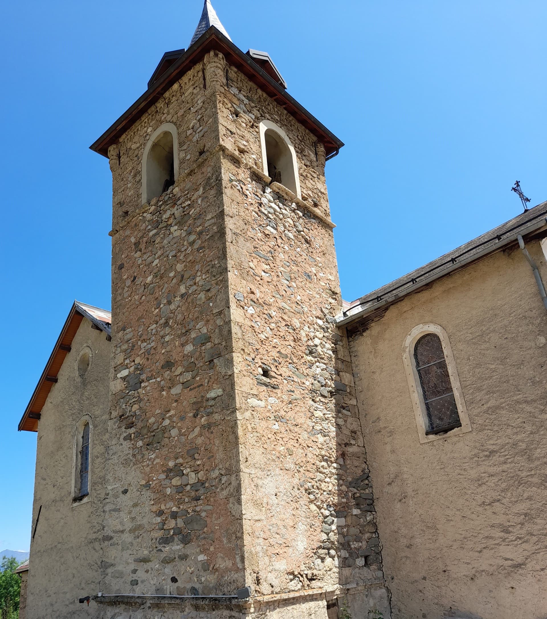 Eglise Saint-Pierre-aux-Liens à Villarembert