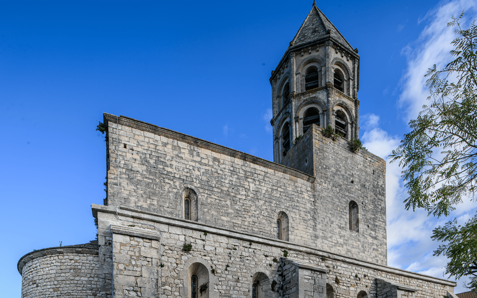 Eglise Saint-Michel de la Garde Adhémar