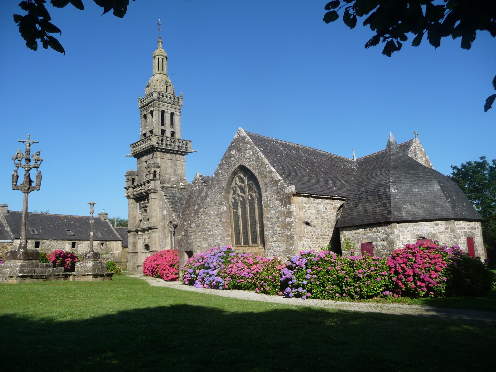 Chapelle Sainte-Marie-du-Menez-Hom