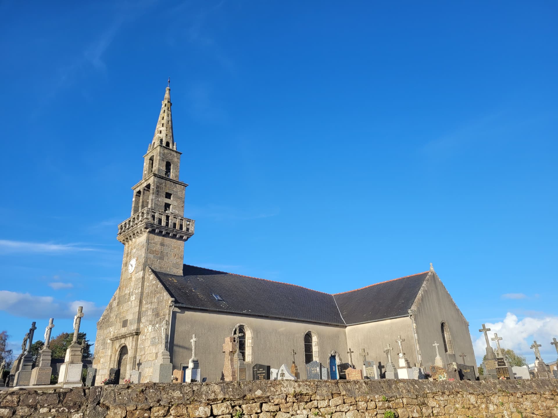 Eglise Saint-Drien au Drennec