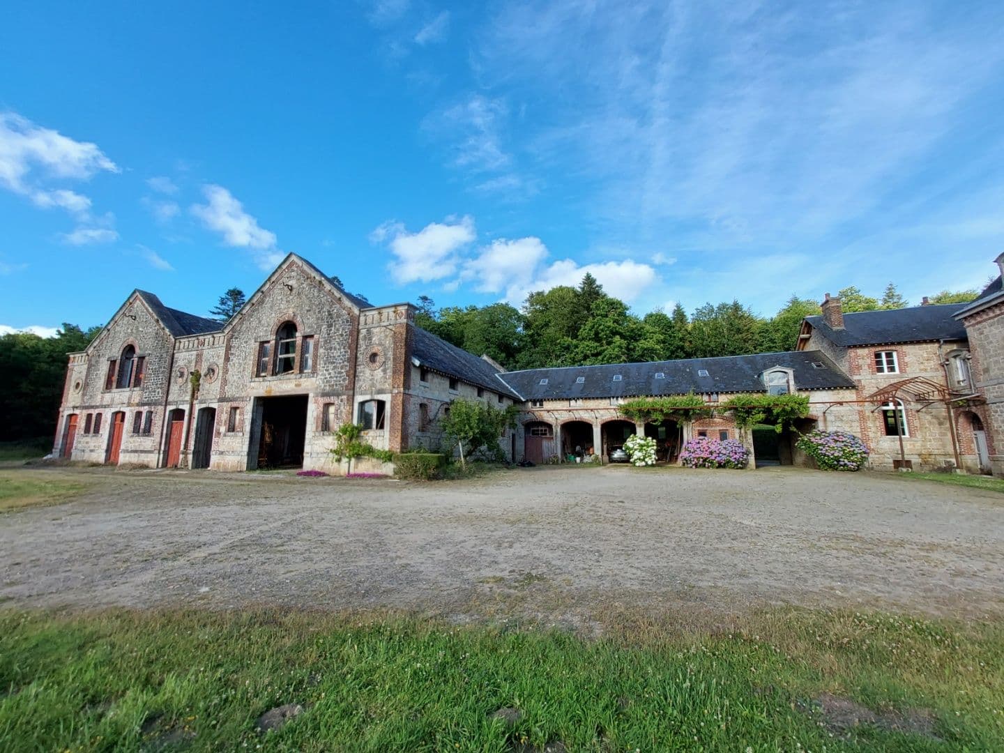 Ferme modèle de Lesquiffiou à Pleyber-Christ