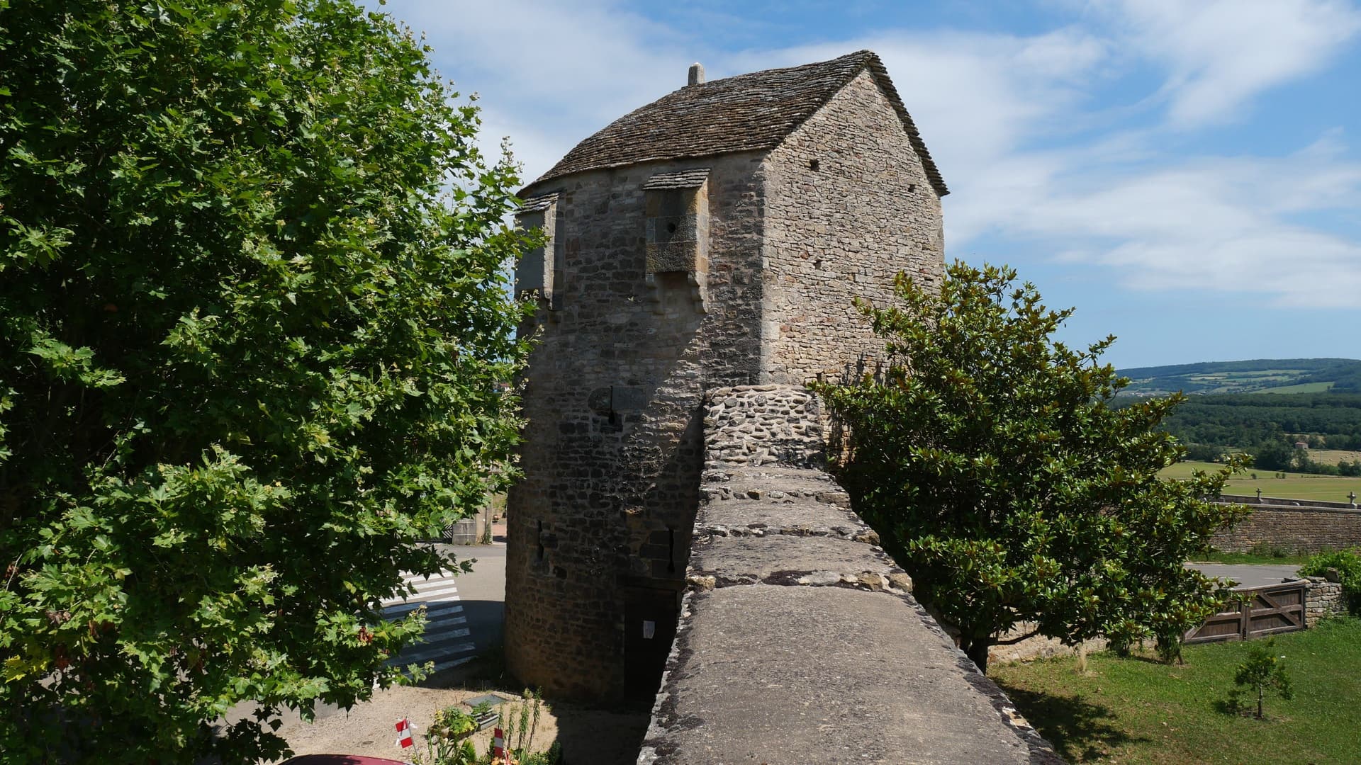 Tour Saint-Mayeul de Cluny
