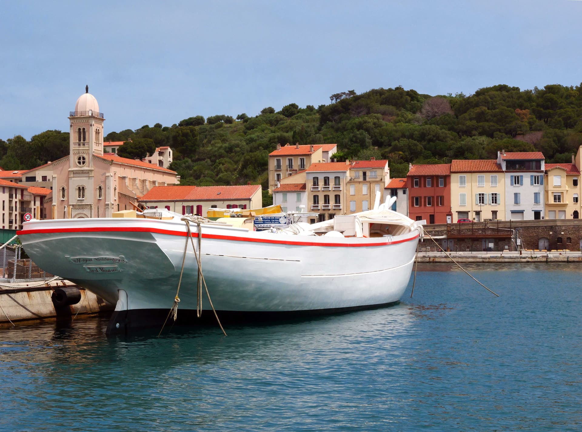 Nouveau mât de la Goélette Miguel Caldentey 