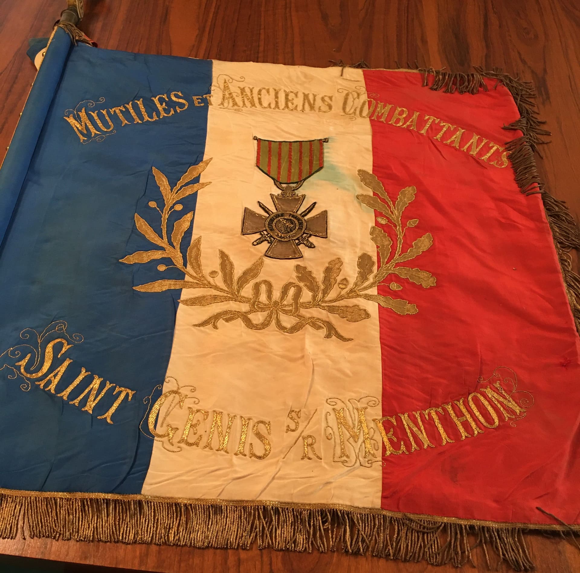 Drapeau de Saint-Genis-sur-Menthon