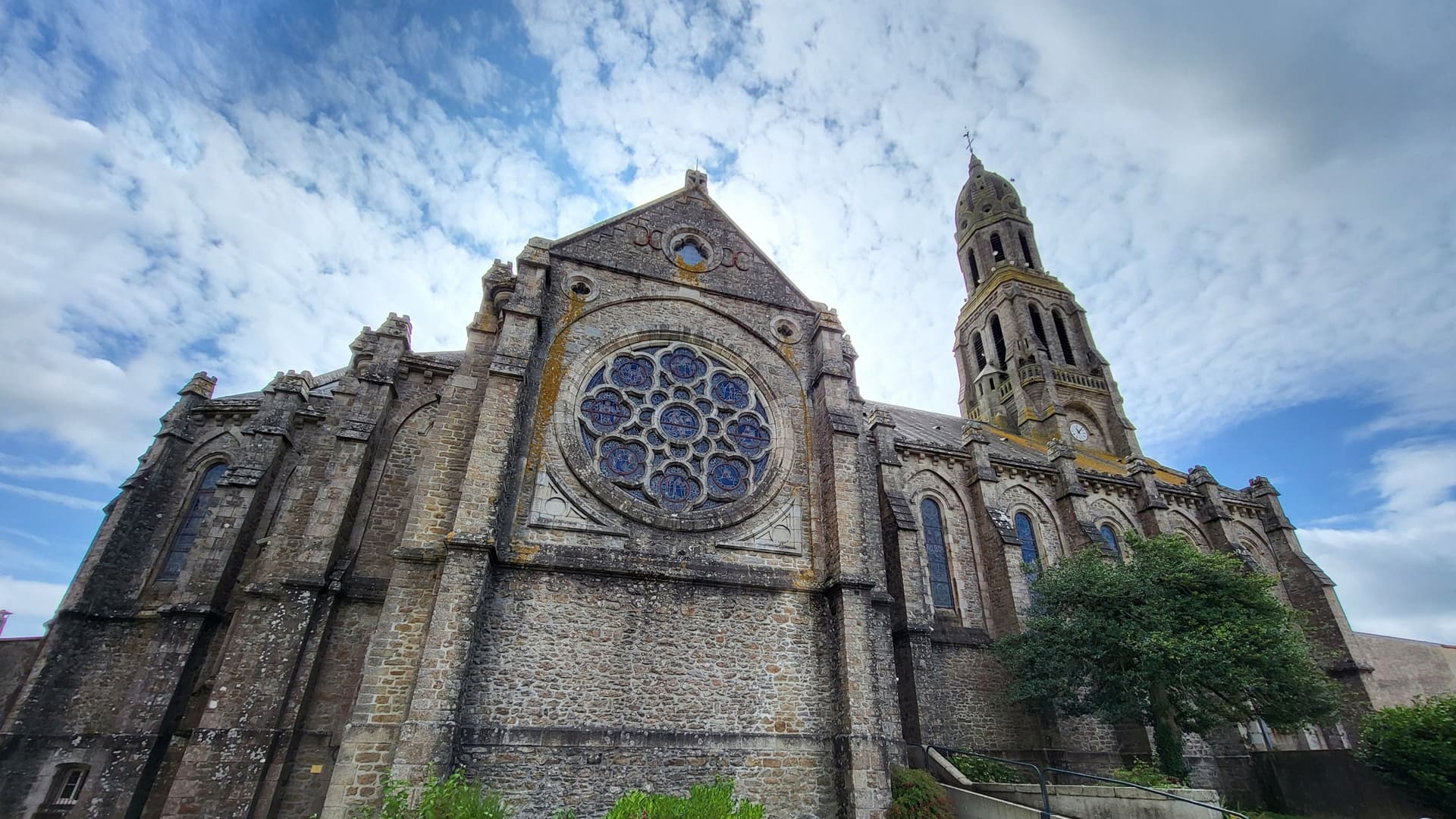 Eglise ND de la Nativité à Chambretaud- Chanverrie
