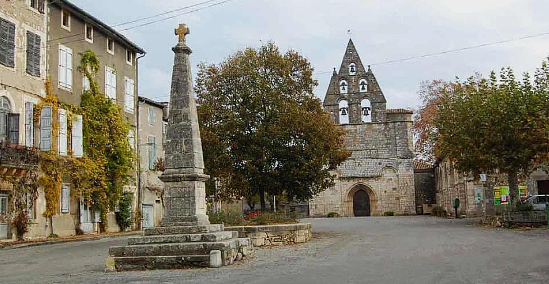 Eglise Notre-Dame-de-la-Nativité à Alan