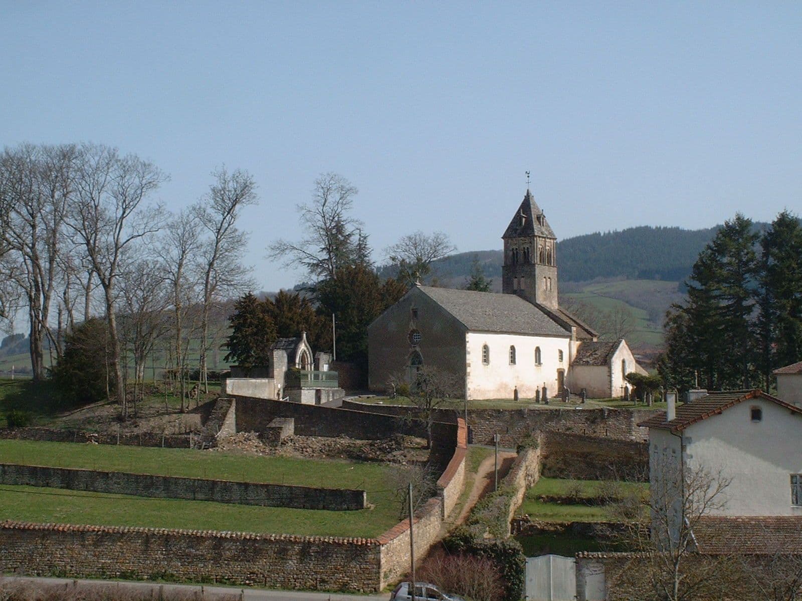 Eglise Saint-Donat à Saint-Point