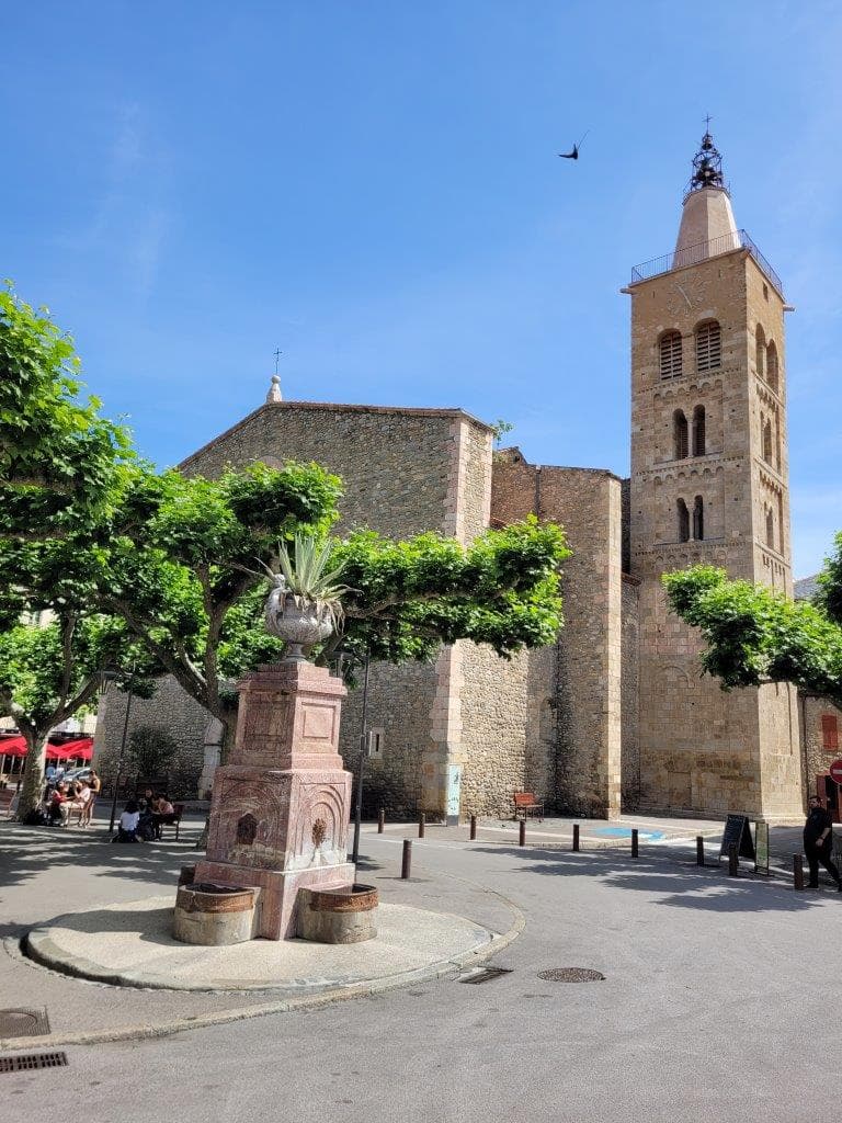 L'Eglise Saint-Pierre de Prades