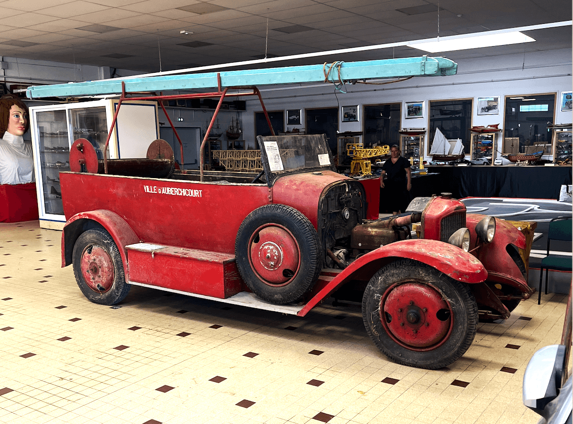Camion pompier Torpédo à Aniche