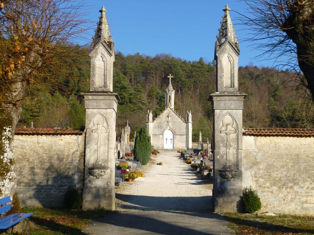 Chapelle funéraire de Latrecey en Haute-Marne