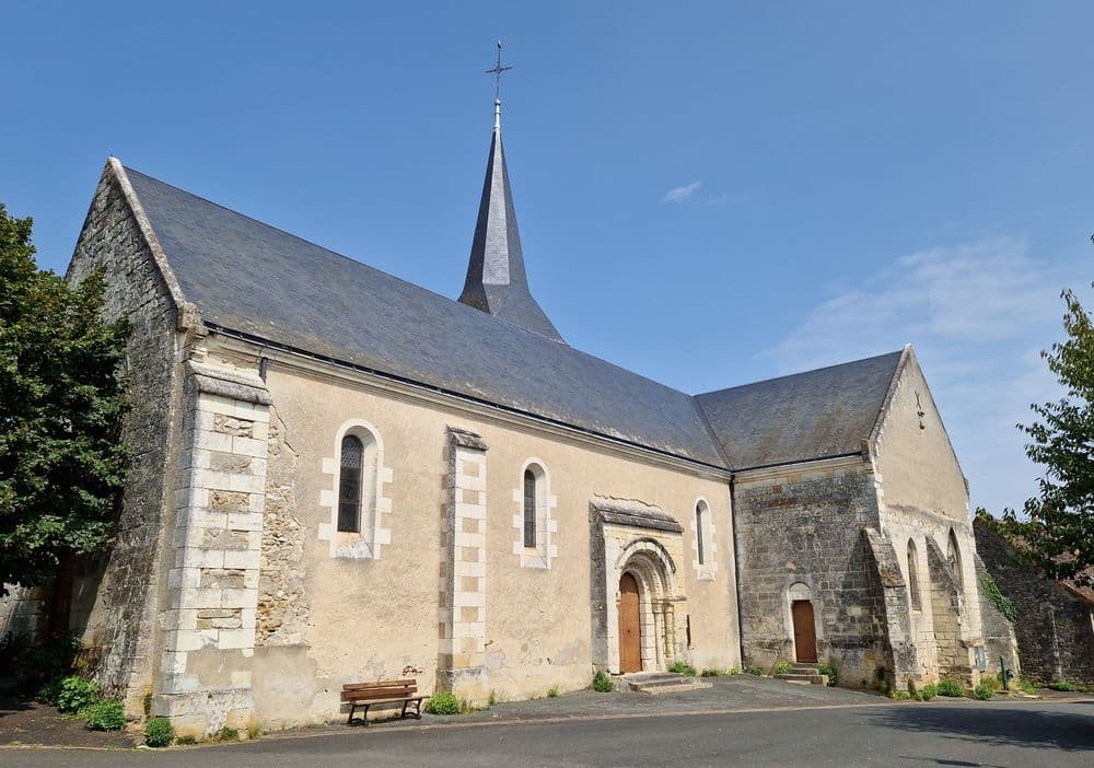 Eglise Saint-Saturnin à Neuilly-le-Brignon