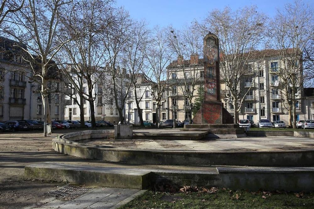Monument de la Croix de Bourgogne