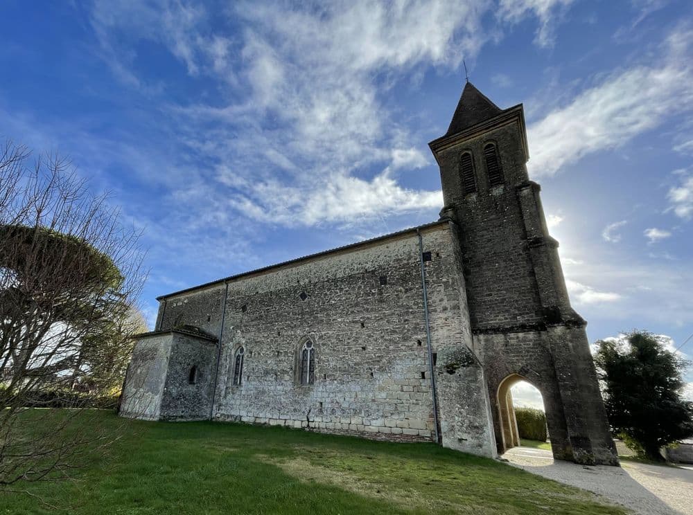 Eglise Saint Caprais à Grateloup Saint Gayrand