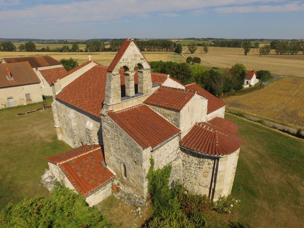 Vue aérienne de l'église de Taxat