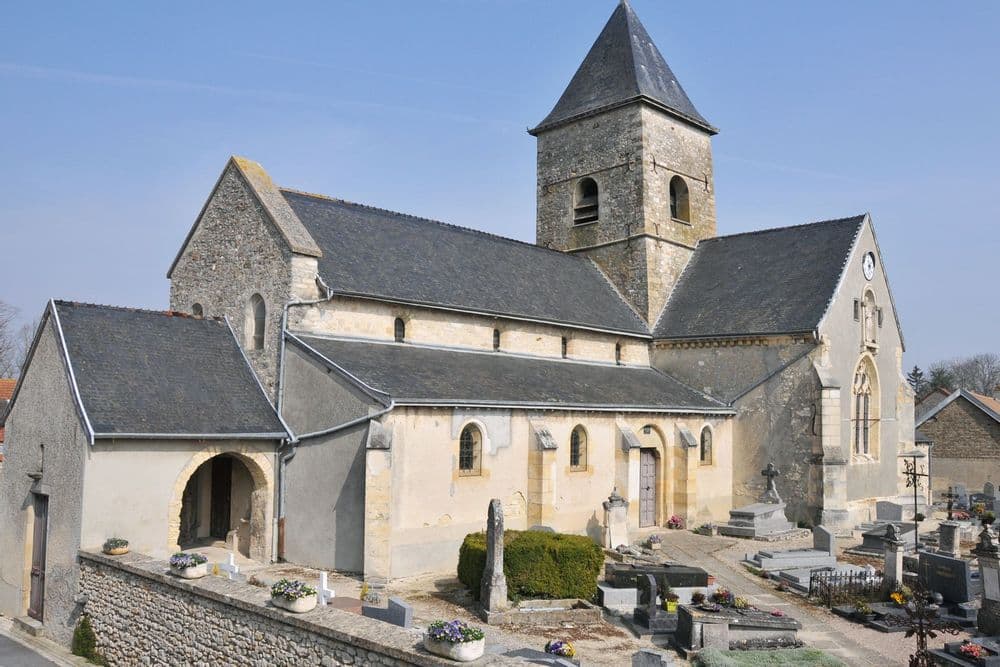 Eglise Saint-Remi des Mesneux dans la Marne