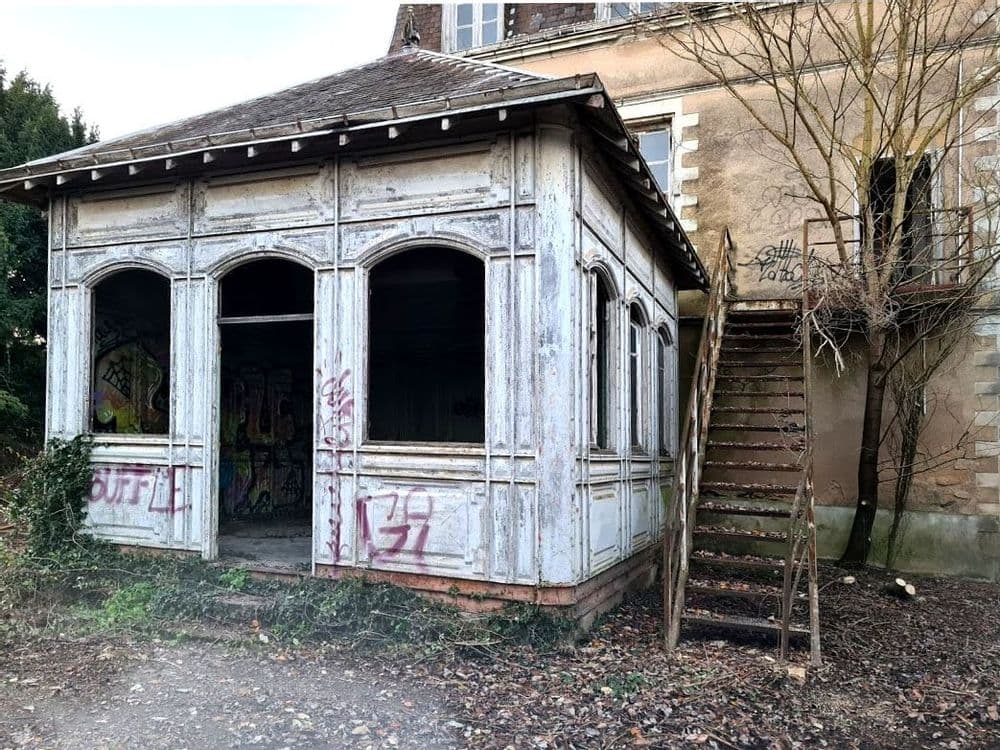 Le bâtiment dit Eiffel de Port-Brillet 