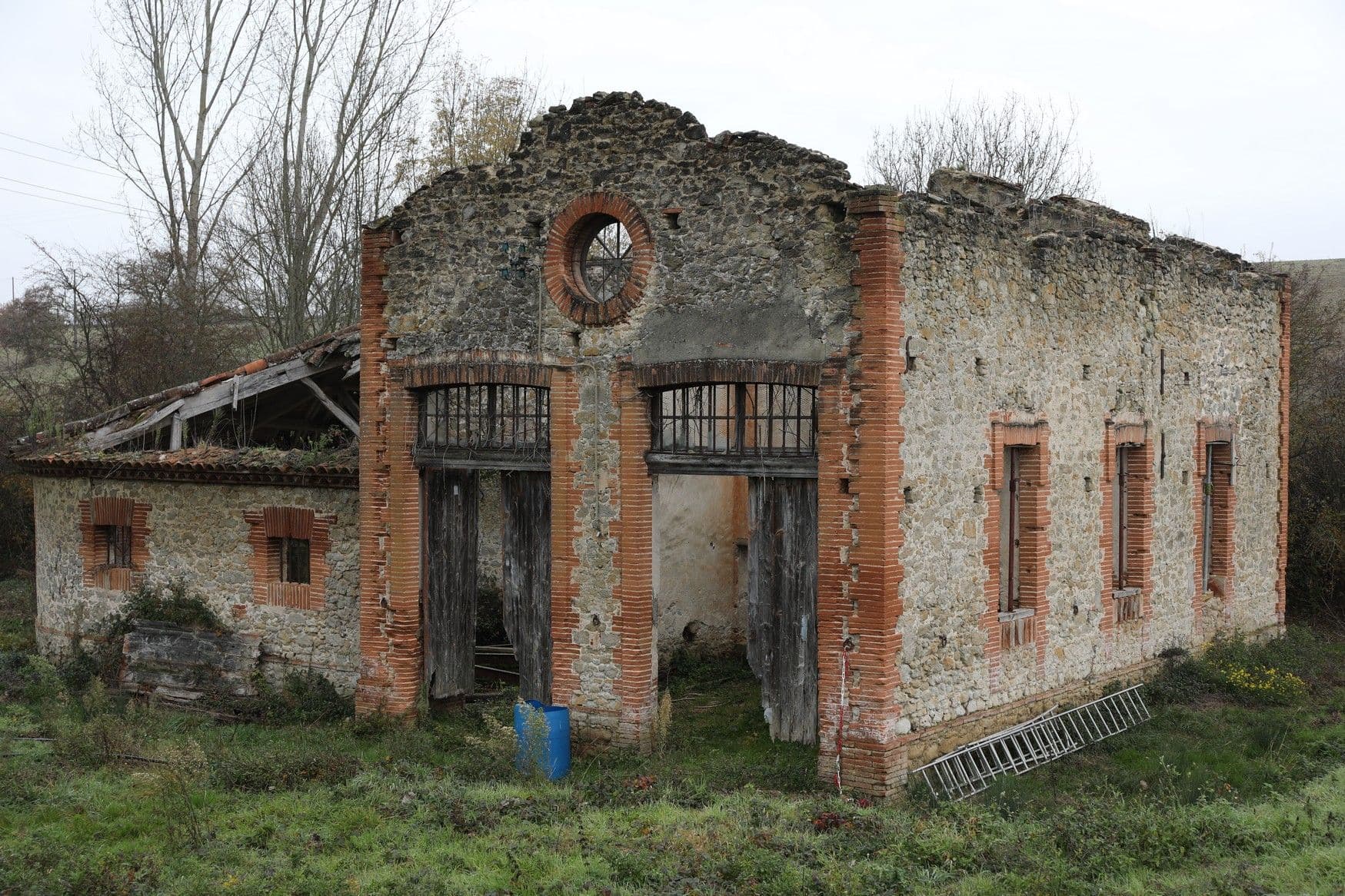 Station de pompage et son moulin à eau attenant