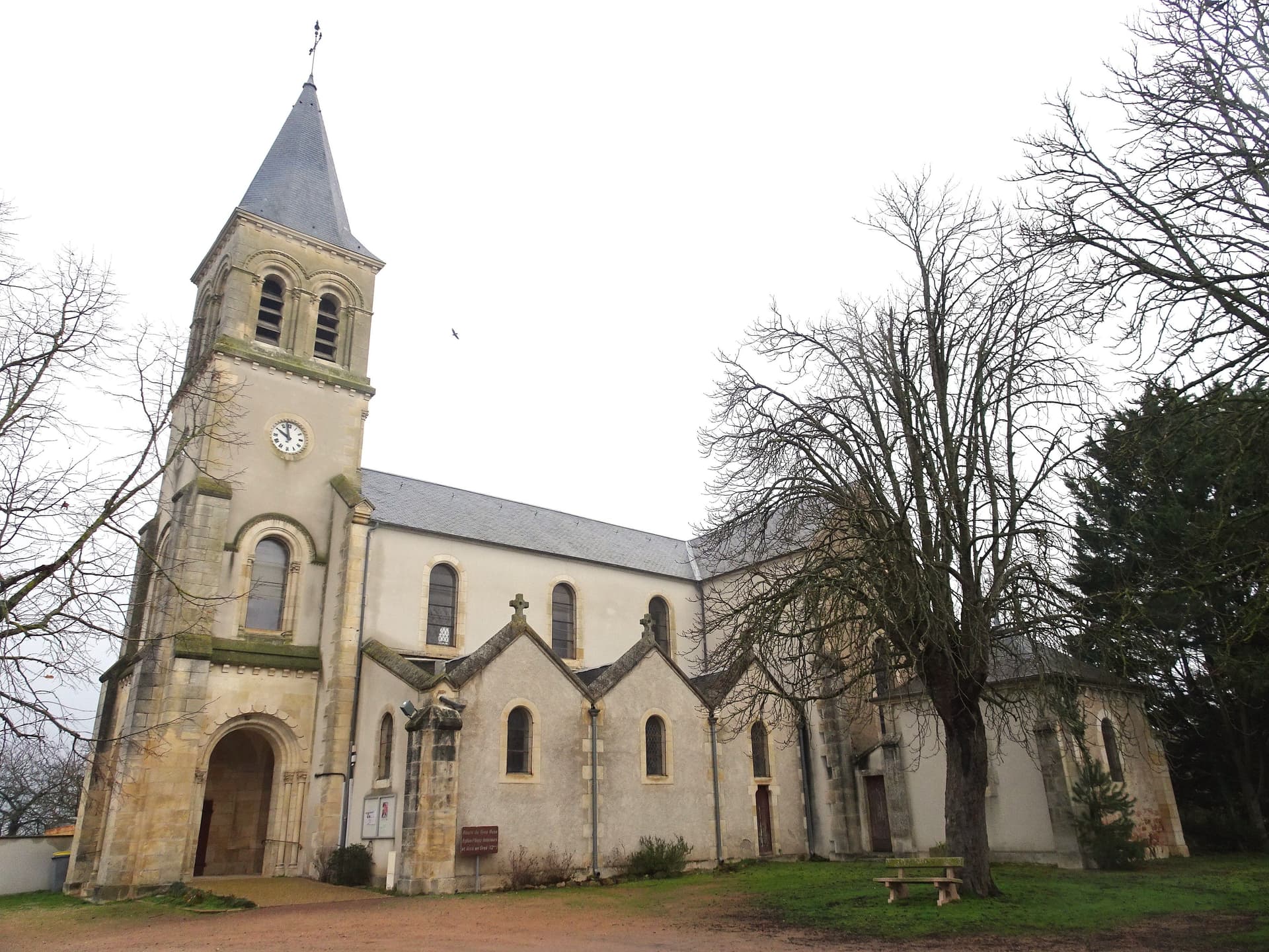 Eglise Saint-Oustrille de Saulzais-le-Potier