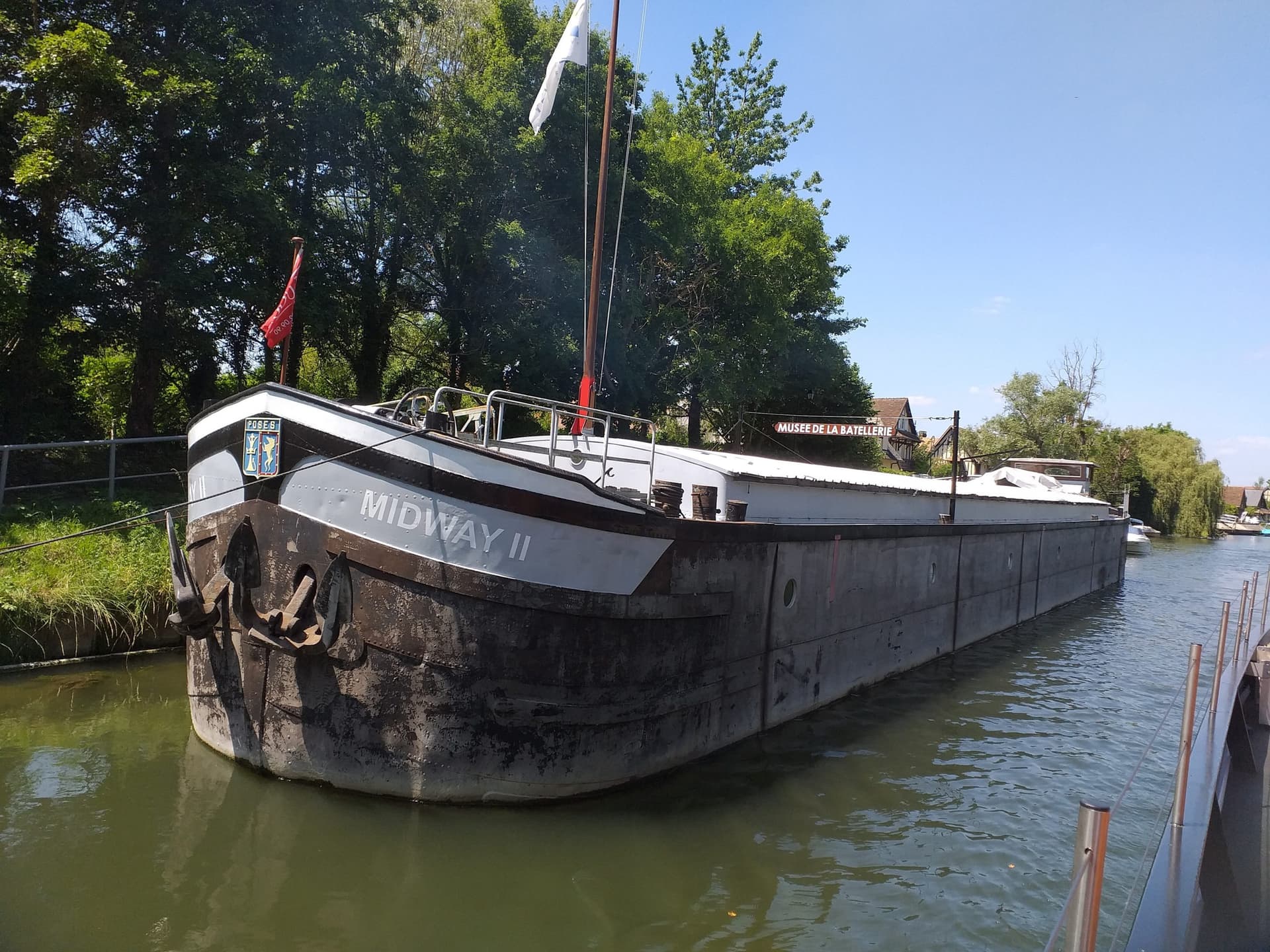 Le chaland Midway II