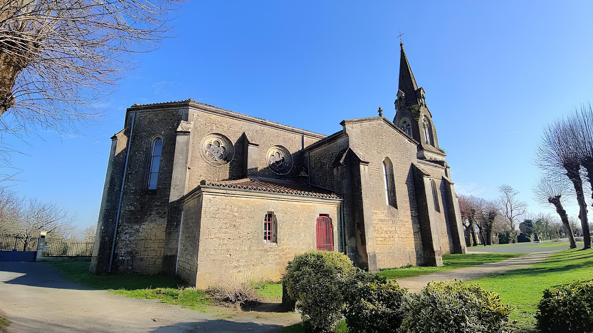 Eglise Sainte Madeleine de Crazannes