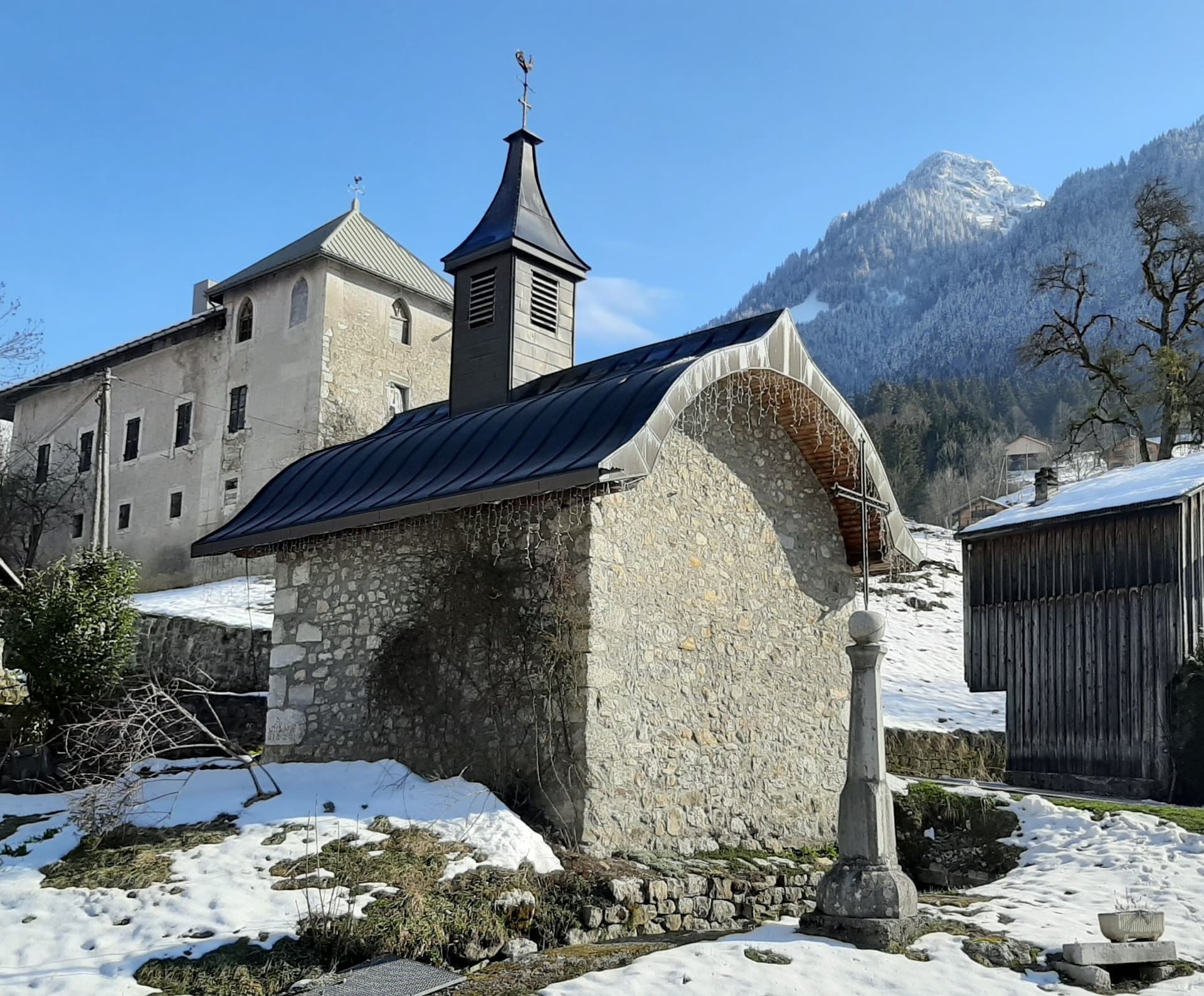 Chapelle de la Rivière à Entremont